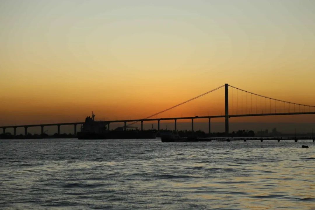 莫桑比克马普托大桥图片